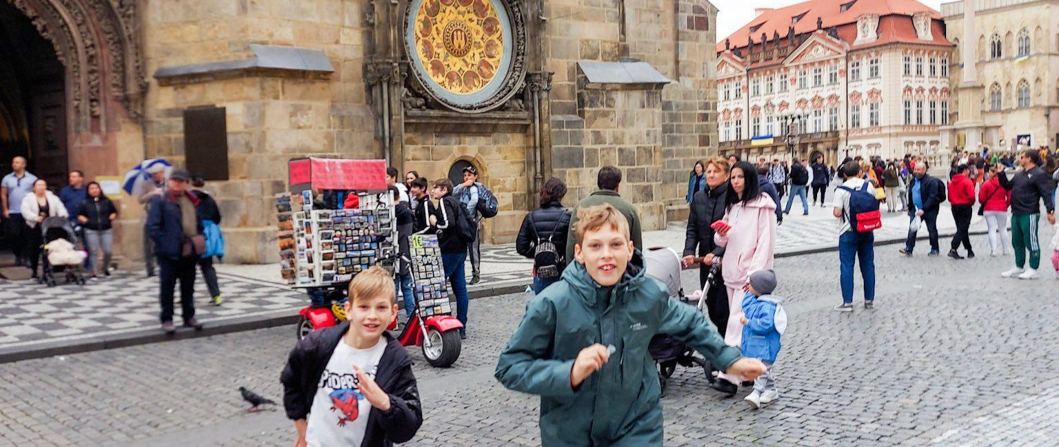 Astronomska ura Praga z otroki Krompirjeve počitnice_prvomajske počitnice