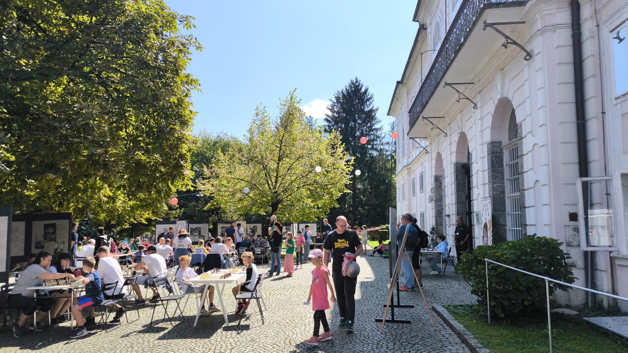 Muzej novejše in sodobne zgodovine, Tovoli
