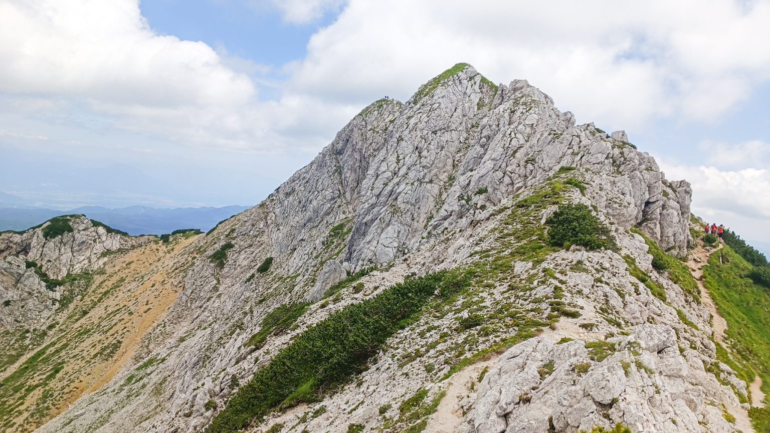 bregarjevo zavetišče na planini viševnik