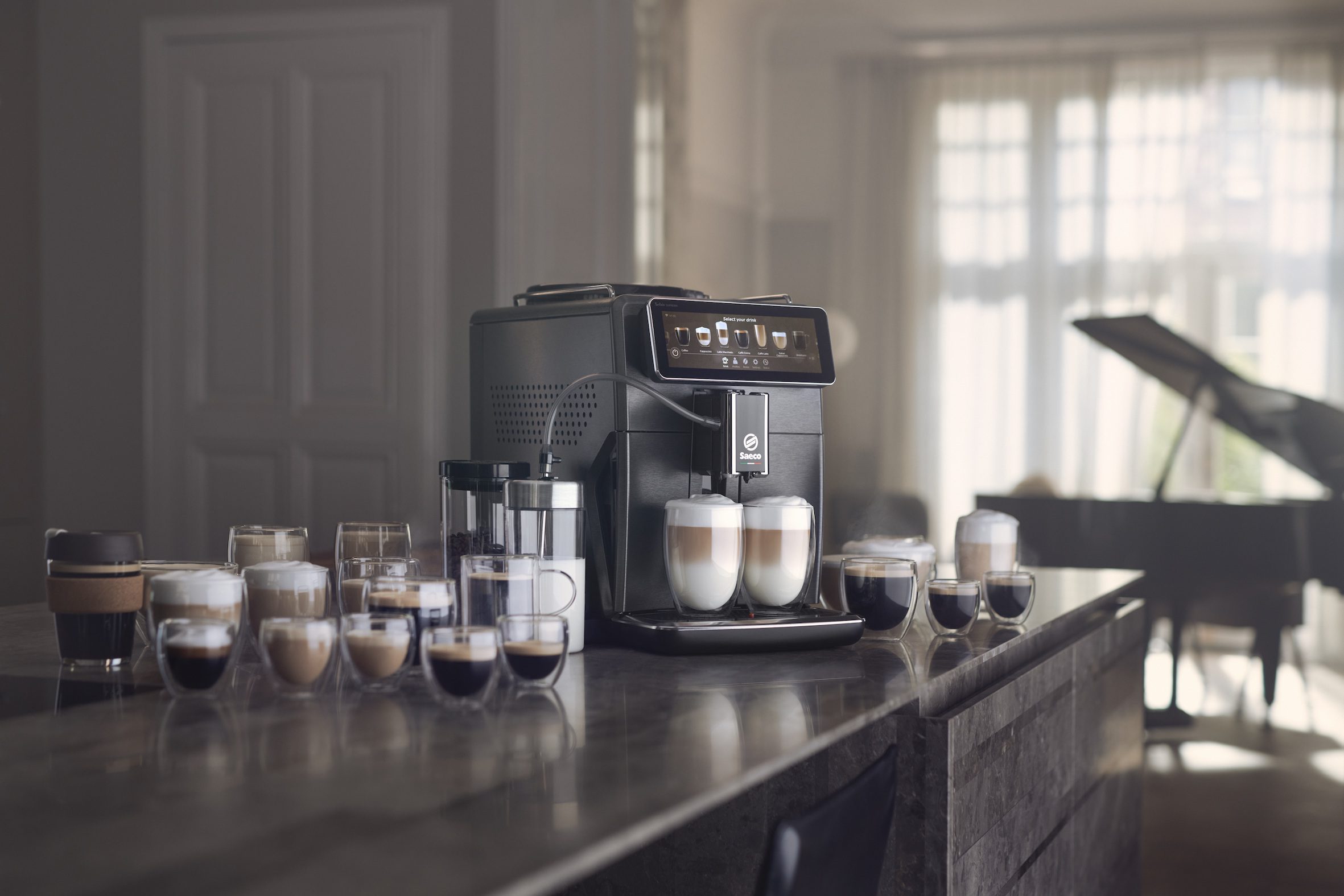 Kavni aparat Saeco omogoča pripravo 22 vrst napitkov