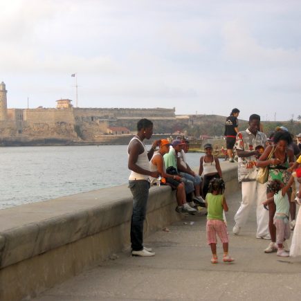 Havana, promenada, potovanje po Kubi, Malecon