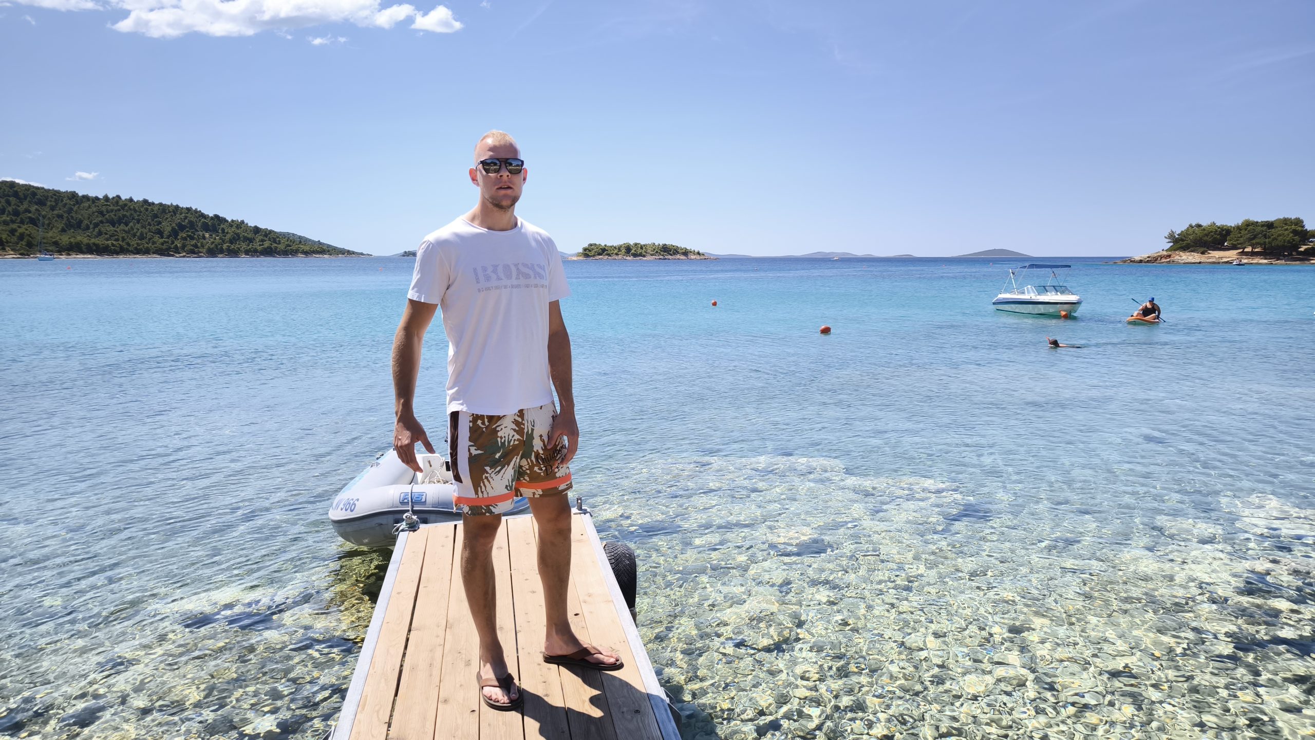 Plaža Kosirina, Murter