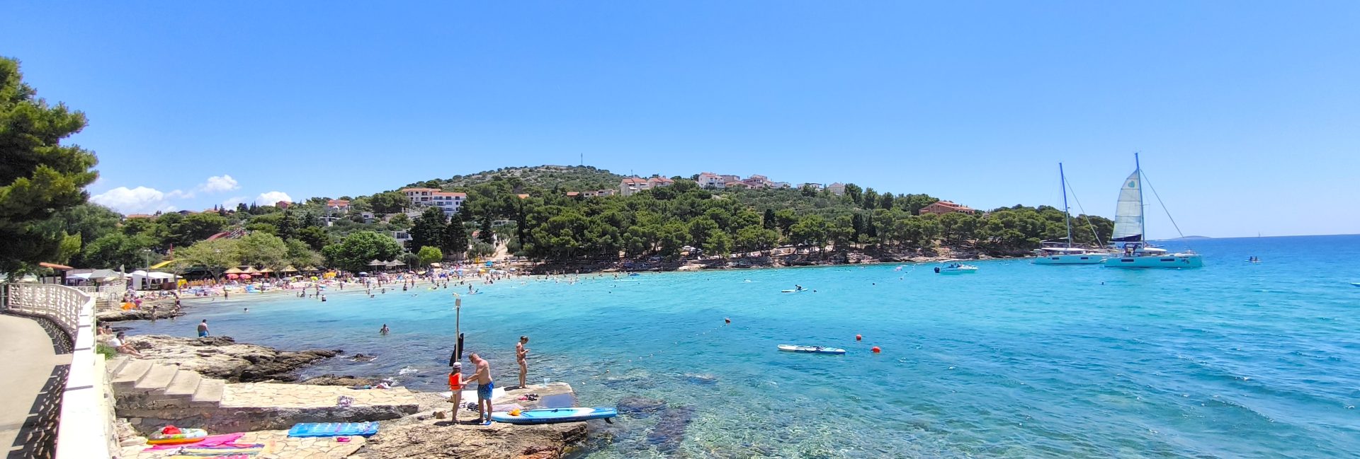 Zaliv plaža Slanica Murter kopanje mivkaste plaže Hrvaška dopust