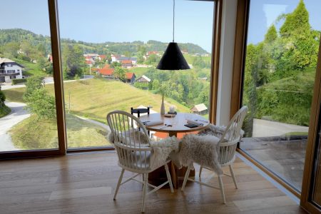 Restavracija Grič razgled na Šentjošt nad Horjulom