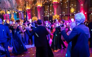 Lanski Ples cvetja v dunajski Mestni hiši (c) David Bohmann