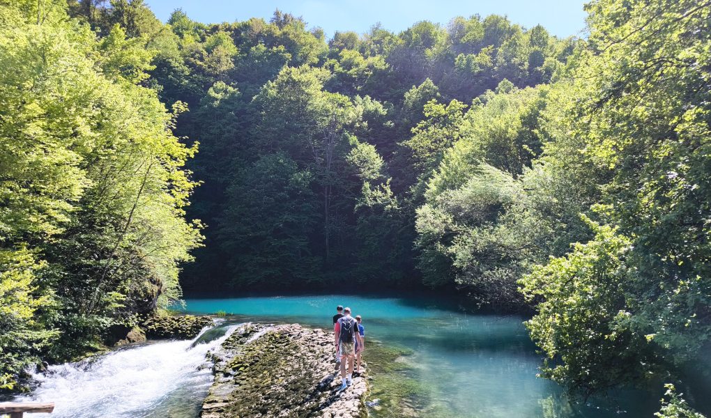 izvir Slunjčice, naravne znamenitosti v okolici Plitvic