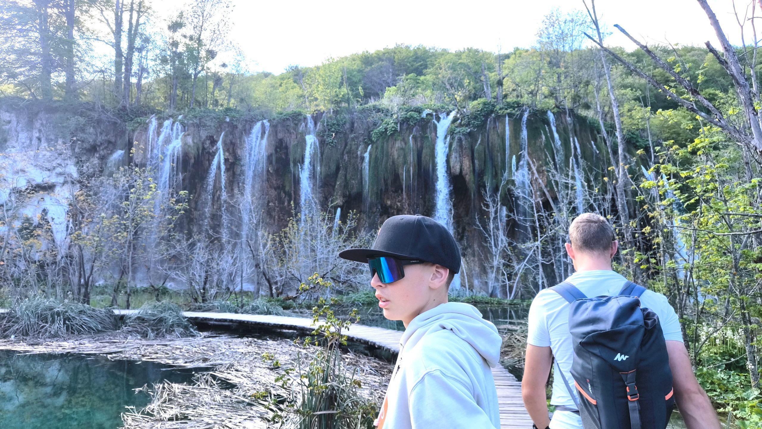 Postaja za vlakec H1 Plitviška jezera prevoz gneča