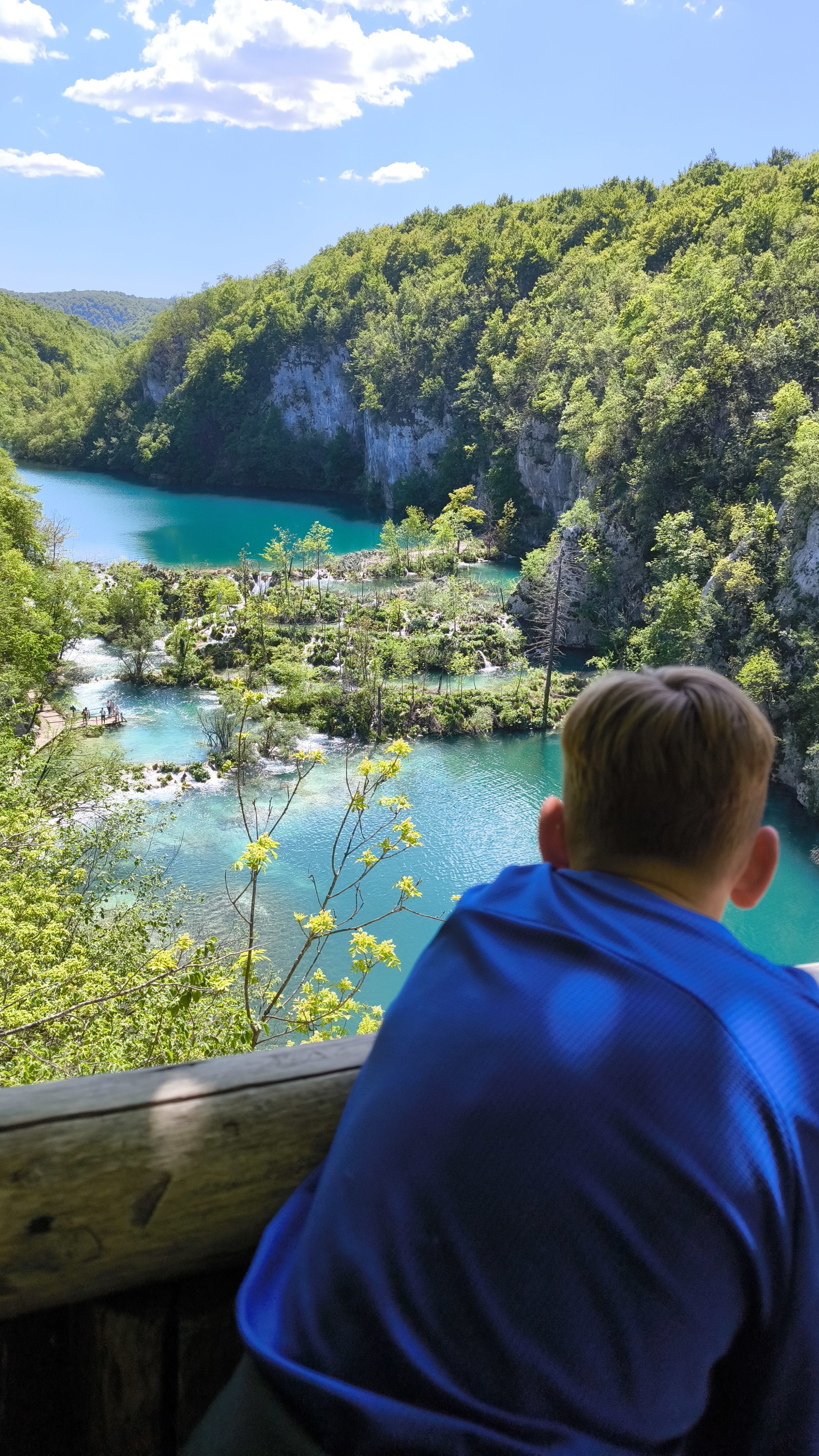 Razgledna točka proti Milanovcu Plitviška jezera