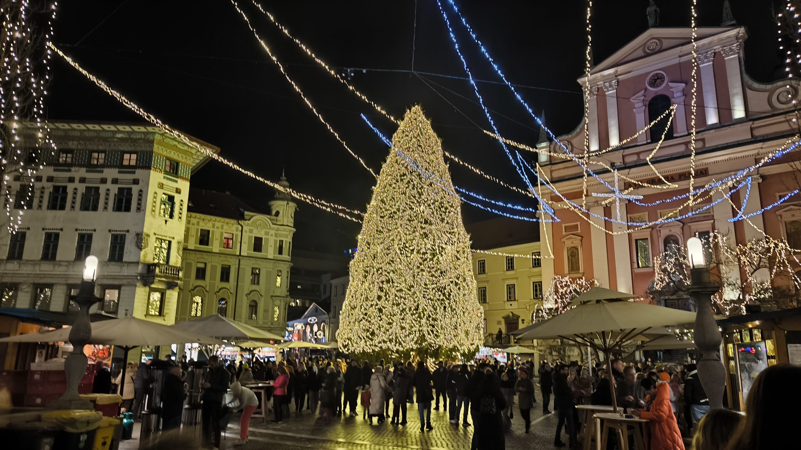 Ljubljana advent božični sejem, veseli december