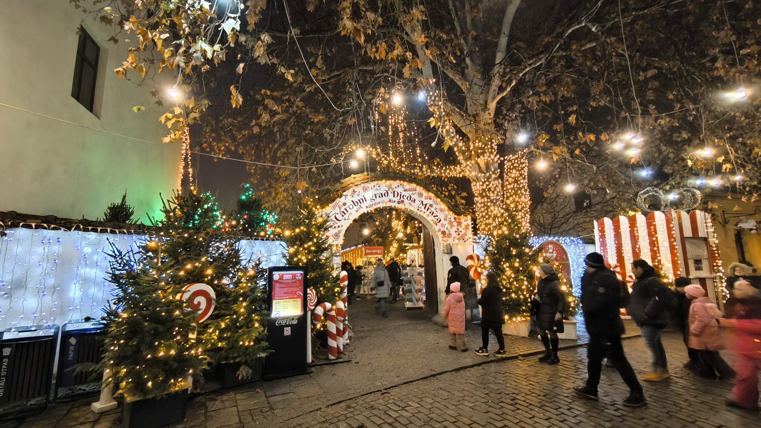 Varaždin advent Čarobno mesto Dedka mraza, božični sejmi 2026, lučke