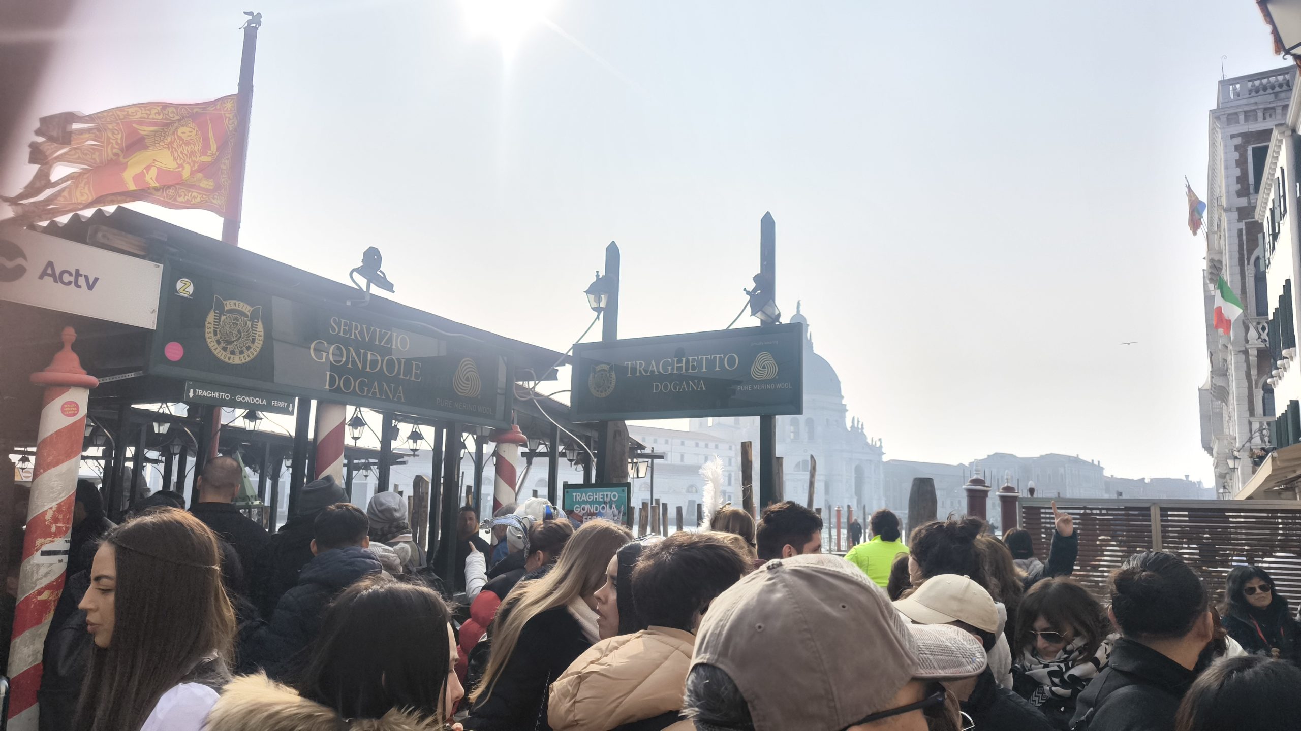 Vrsta za vaporetto Traghetto