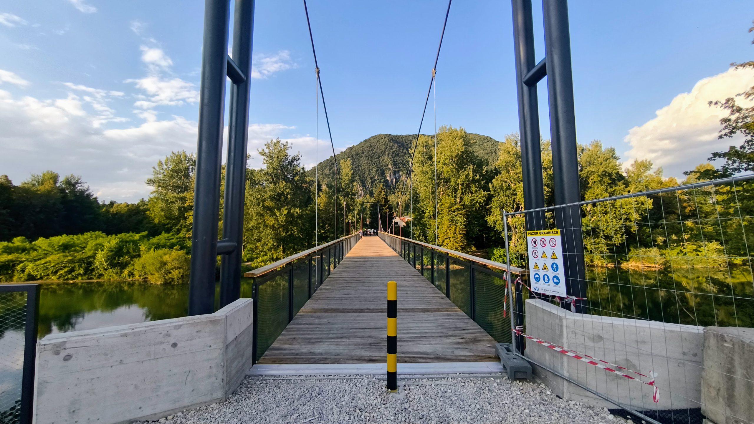 Viseči most Vikrče-Medno nov kolesarska pot